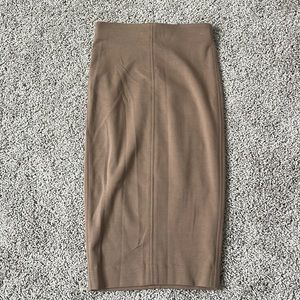 Aritzia Wilfred Skirt
